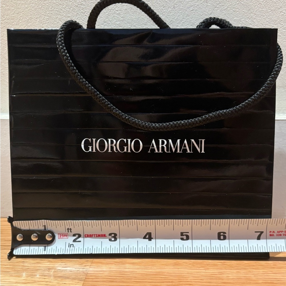NEW Giorgio Armani mini gift bag, Black & white Approx measurements as pictured
